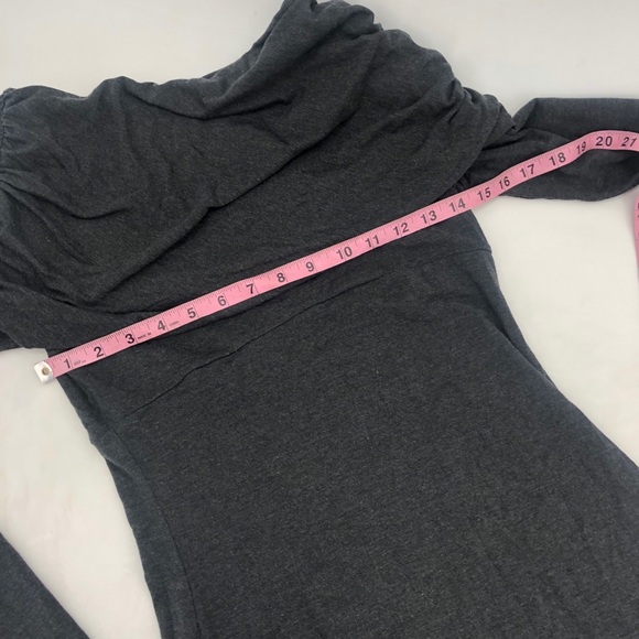 ⚠️ Women’s Zobha off the shoulder Annette tunic size XS - Picture 5 of 7